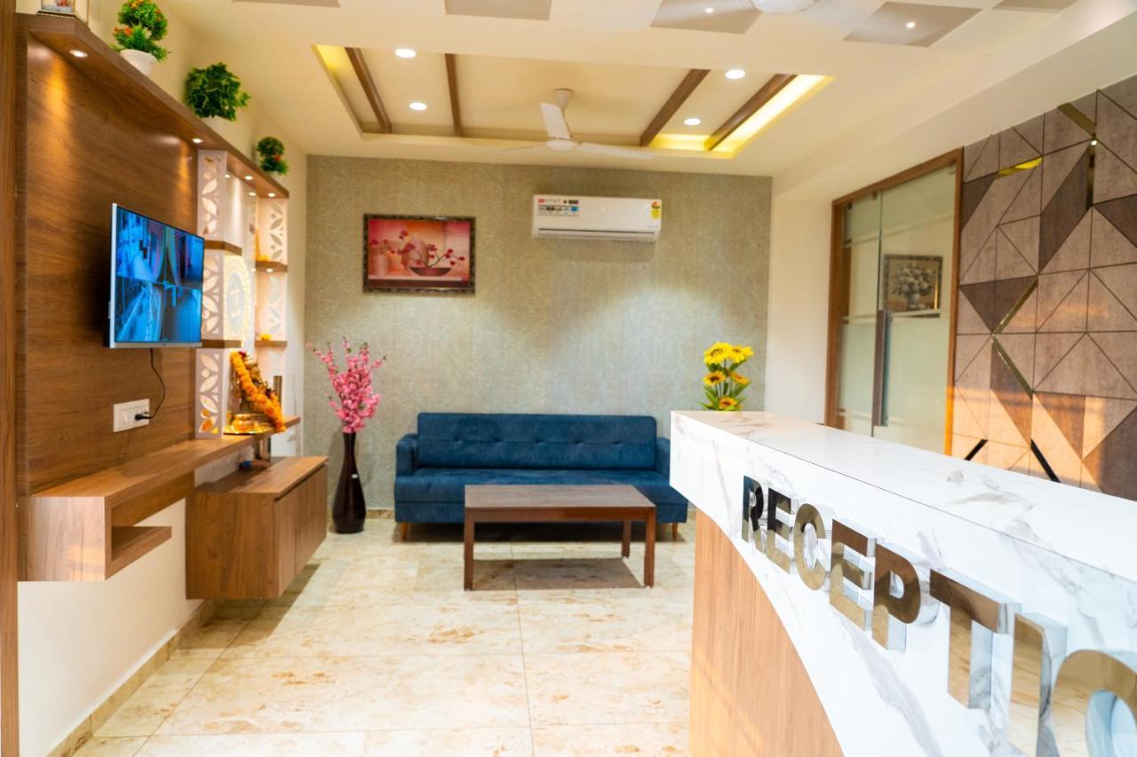 Hotel Lee Grand Ананд Экстерьер фото